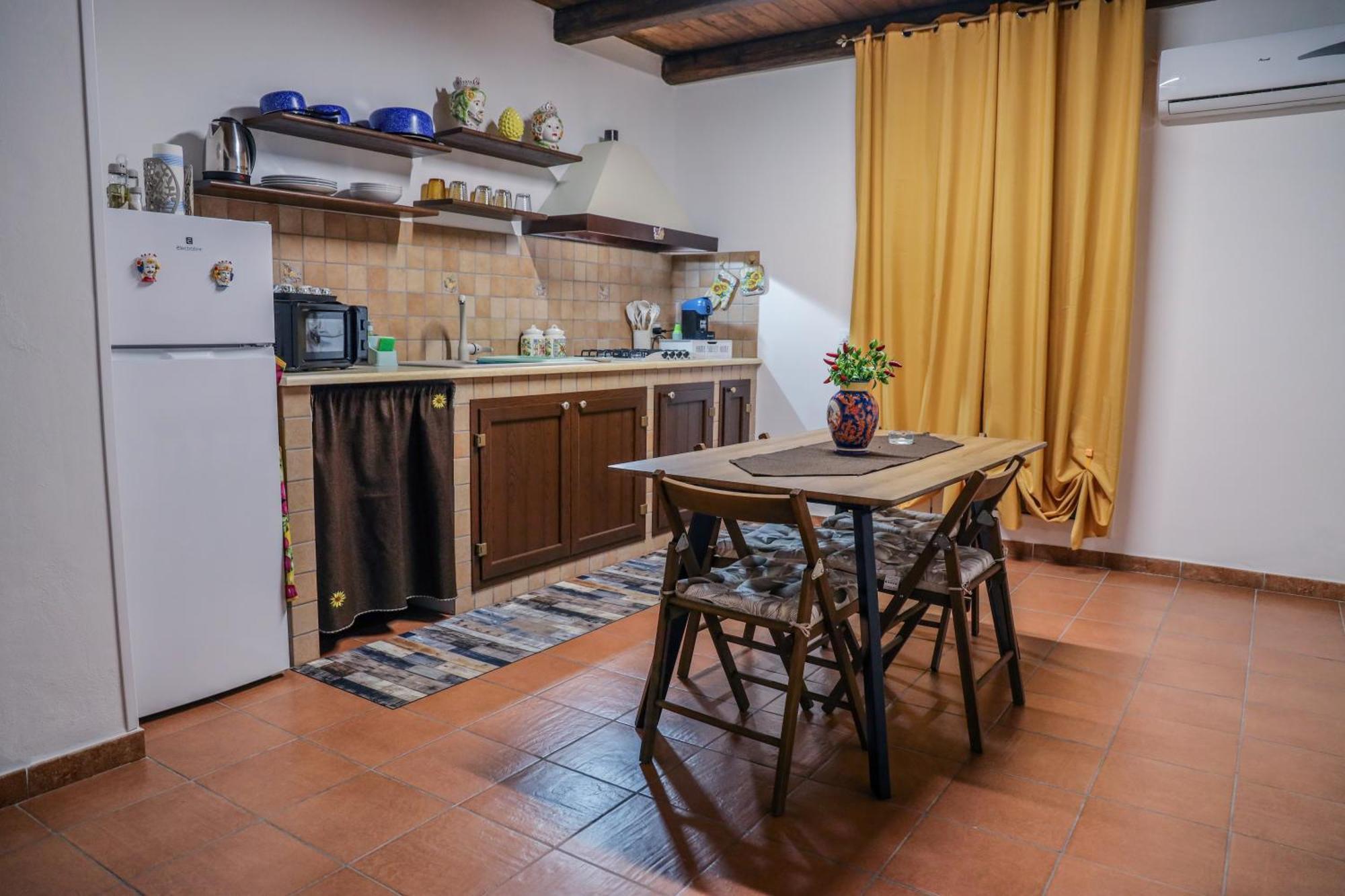 La Folkloressa Apartments Palermo Buitenkant foto